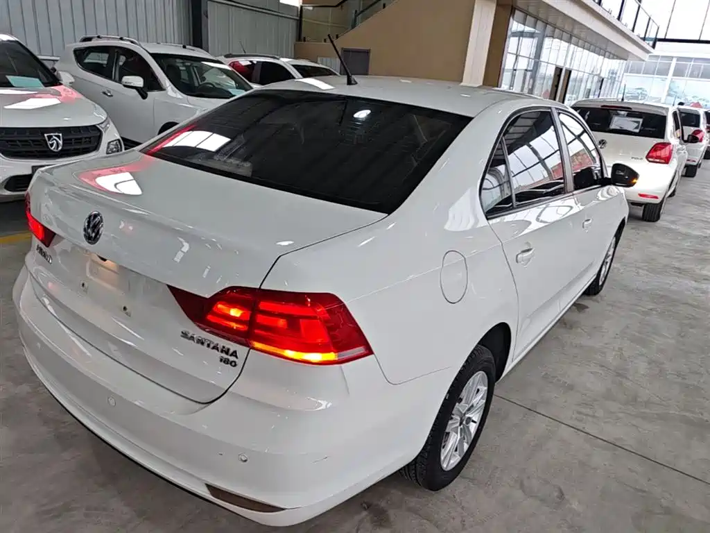 Volkswagen Santana 2016 1.6L Automatic Trend Edition фото 7