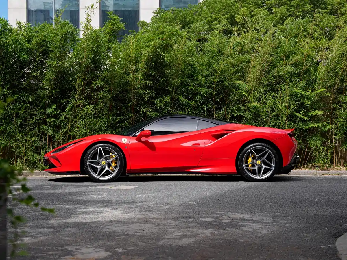 Ferrari F8 2021 2019 Tributo 3.9T V8