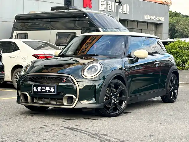 MINI 