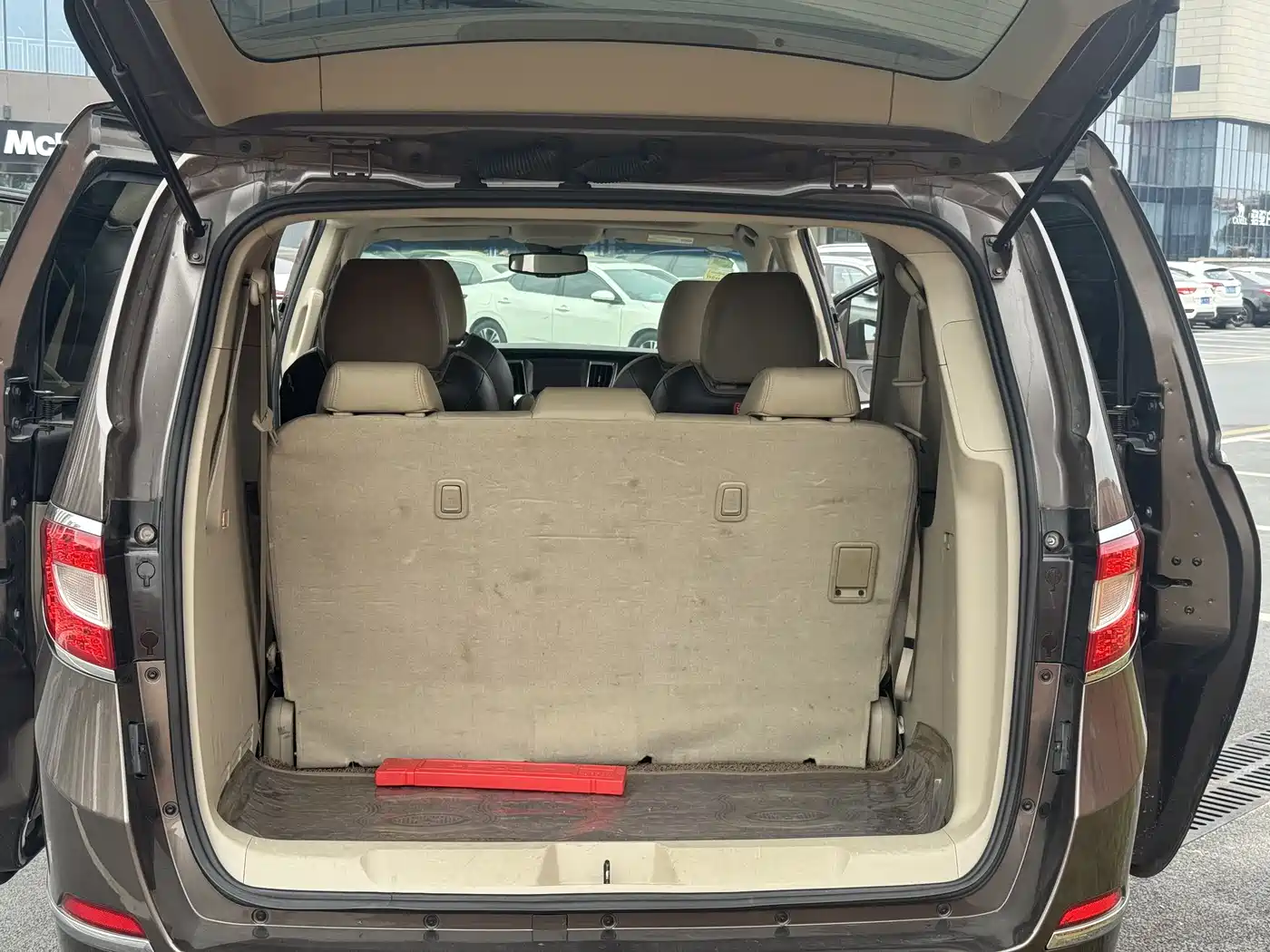 Buick GL8 2011 2.4L LT Luxury Business Executive фото 28