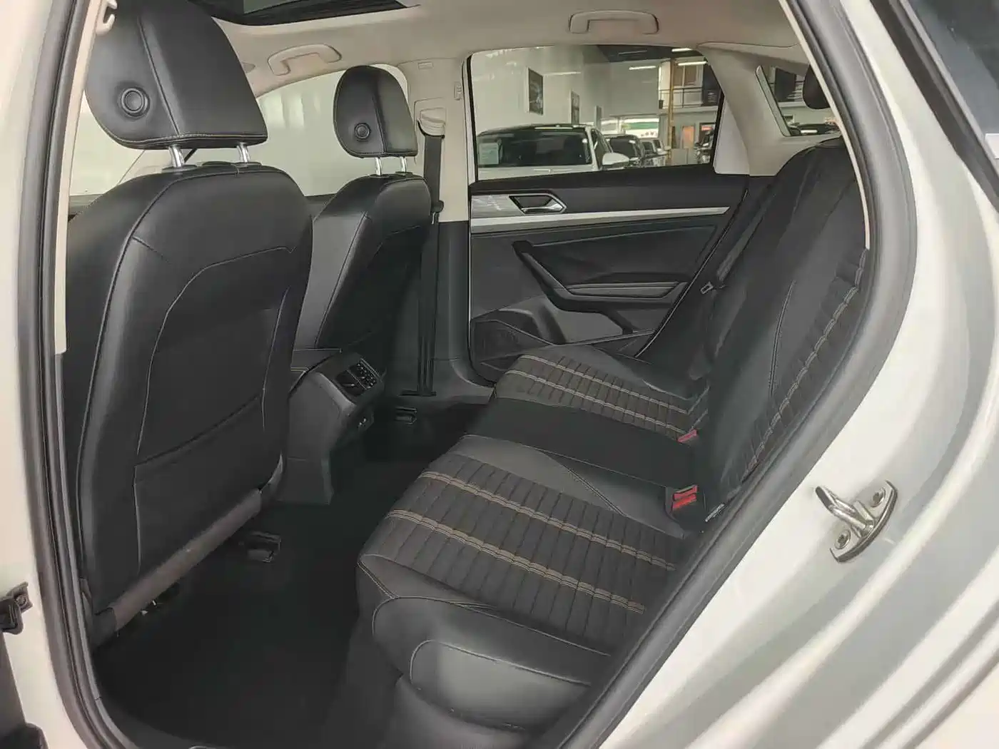 Volkswagen Lavida 2019 280TSI DSG Comfort Edition China VI фото 4