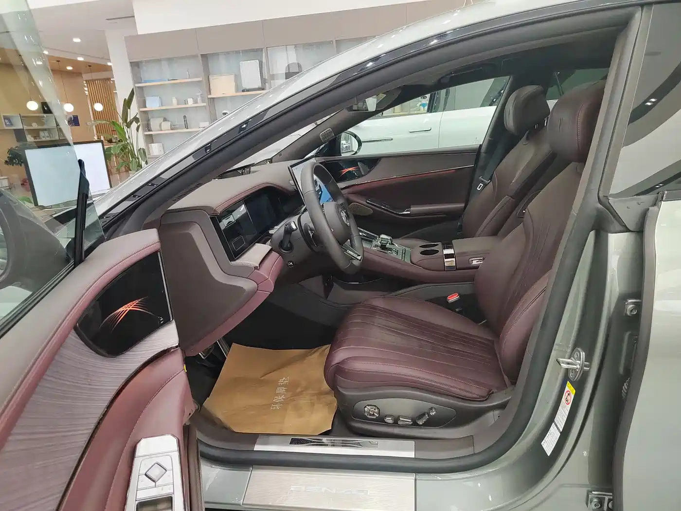 Denza Z9GT 2024 1100 AWD Ultra Edition фото 5