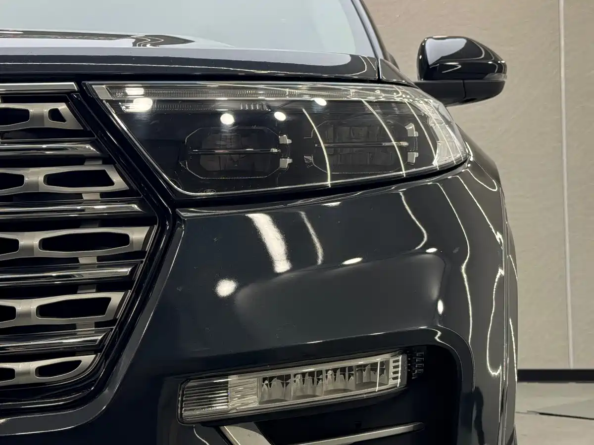 Ford Explorer 2020 EcoBoost 285 AWD Titanium Edition 7-Seater фото 9