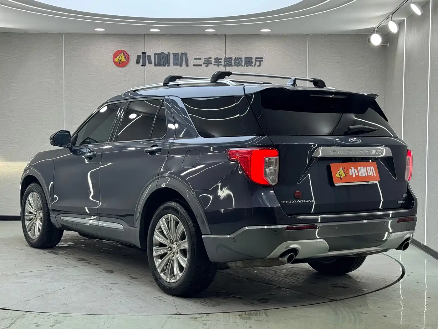 Ford Explorer 2020 EcoBoost 285 AWD Titanium Edition 7-Seater фото 5