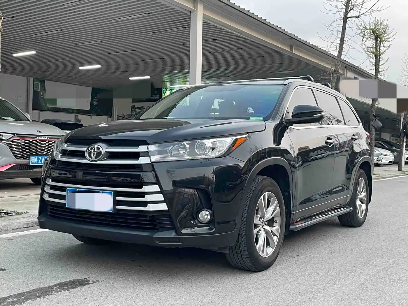 TOYOTA HIGHLANDER