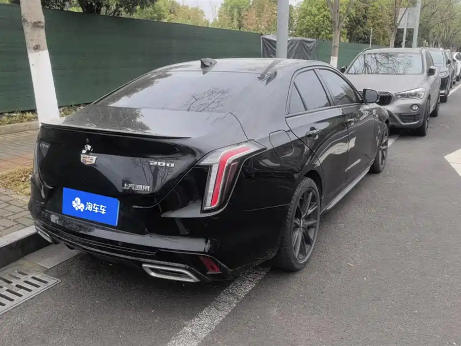 CADILLAC CT4