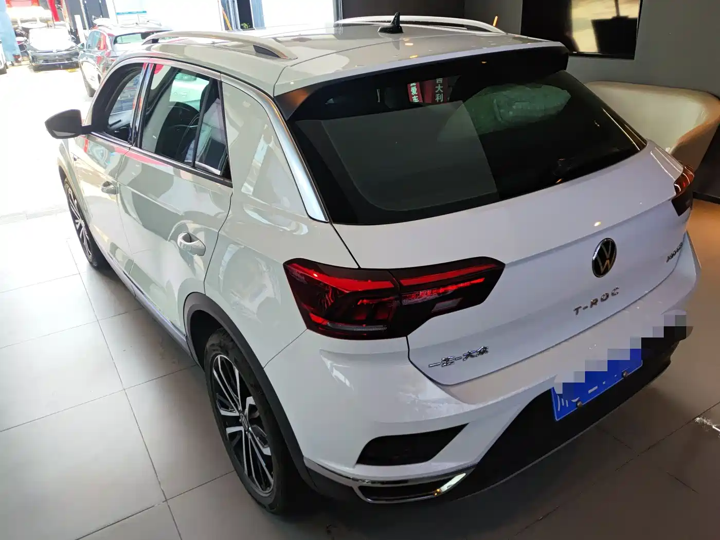 Volkswagen T-ROC 2022 280TSI DSG 2WD Comfort PLUS фото 8