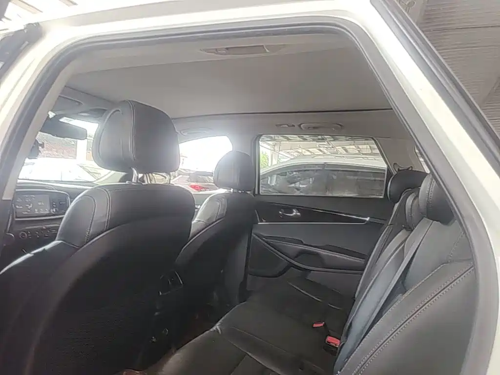 Kia Sorento 2015 2015 Sorento L 2.4L Gasoline 4WD Elite 5-seater China IV