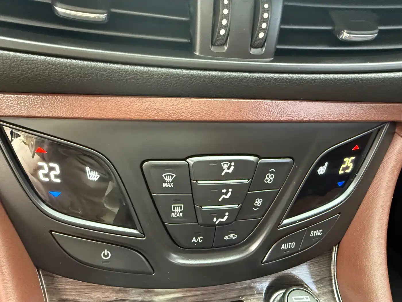 Buick Envision Plus 2016 28T 4WD Elite фото 13