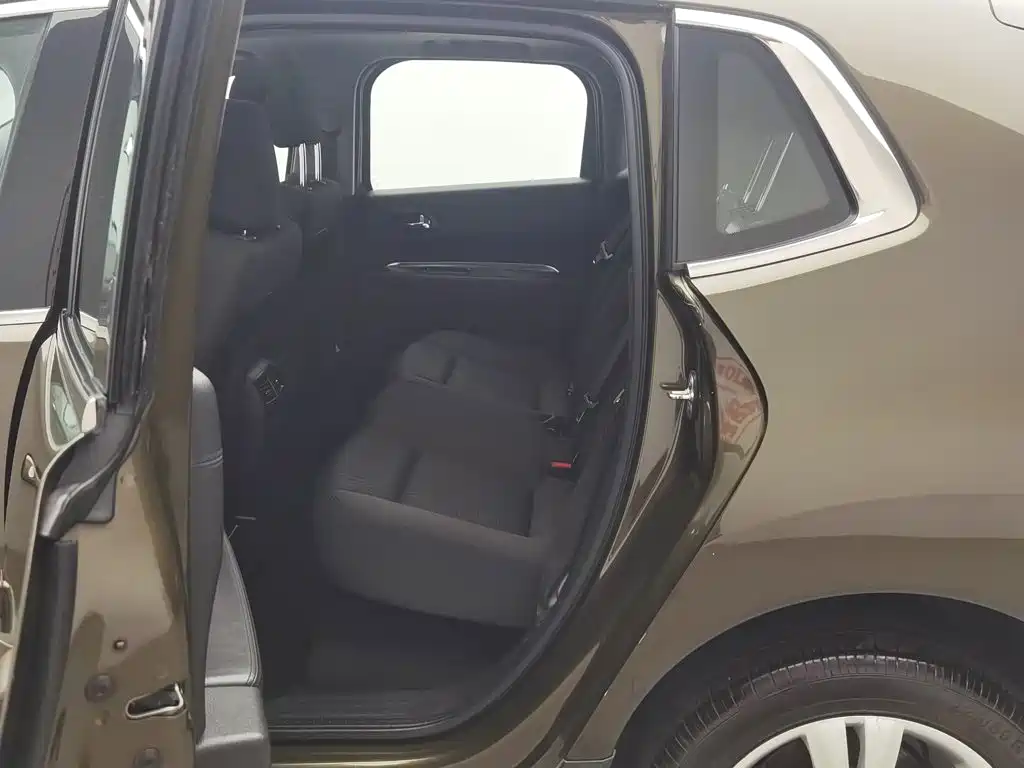 Peugeot 3008 2017 2016 1.6THP Automatic Classic Edition