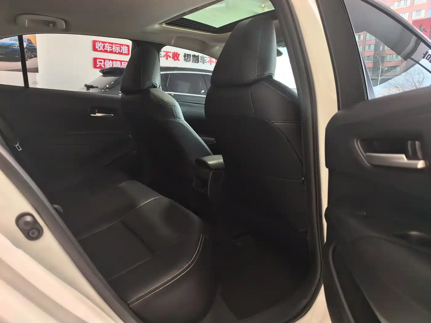 Toyota Corolla 2021 TNGA 1.5L CVT Elite Edition фото 14