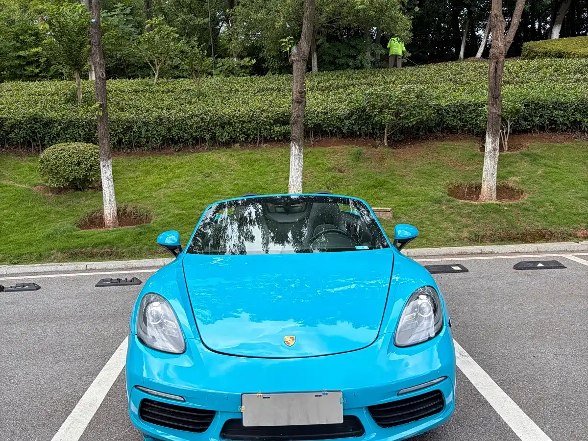 Porsche 718
