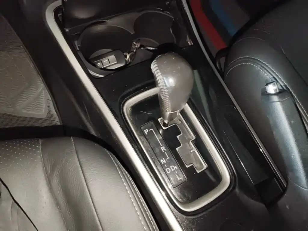 Mitsubishi Outlander 2017 2018 2.0L 2WD Glory Edition 5-seater