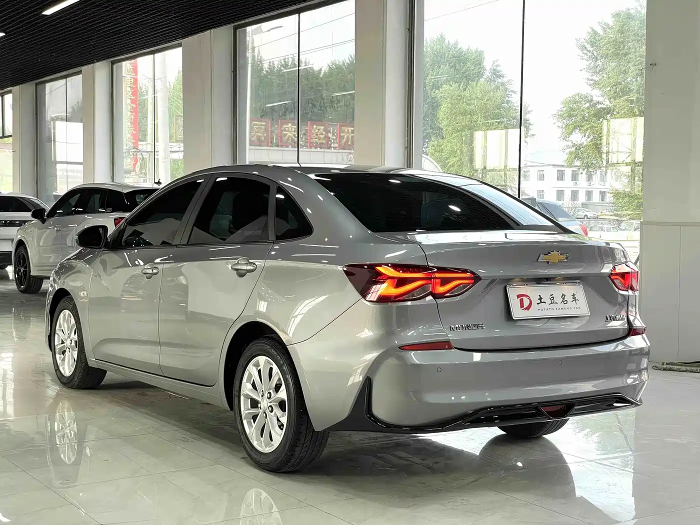 CHEVROLET CRUZE