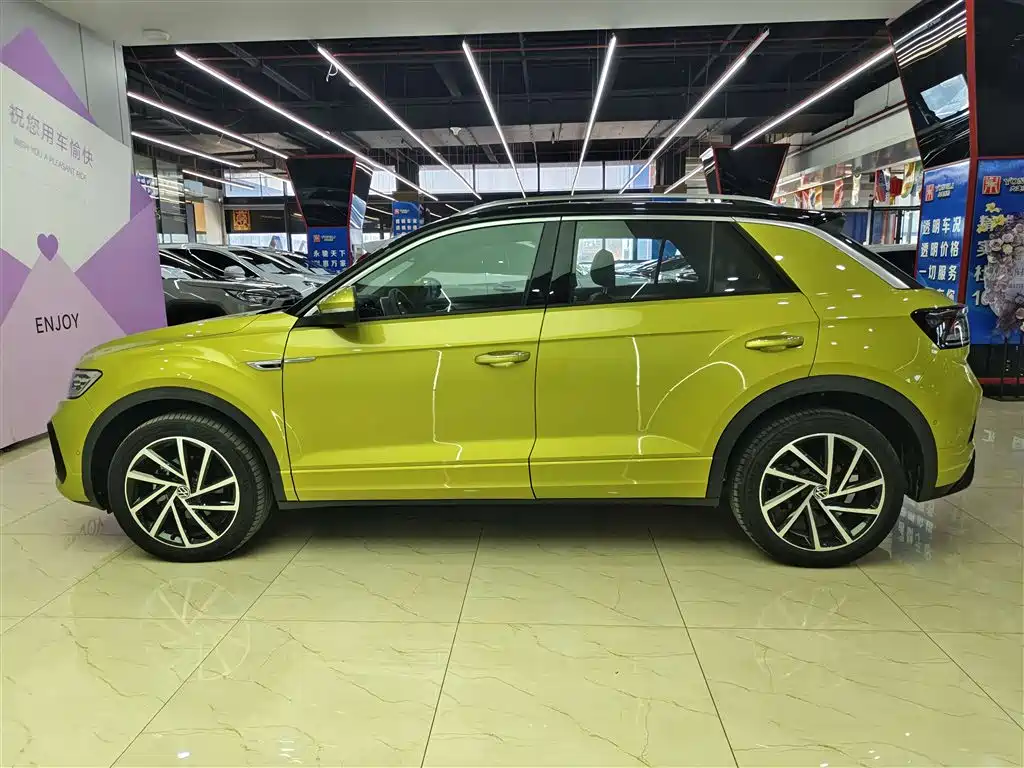 VOLKSWAGEN T-ROC EXPLORING SONGS