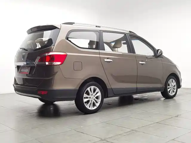 Baojun 730 2014 1.5L Manual Comfort ESP Edition 7-Seater — фото 2