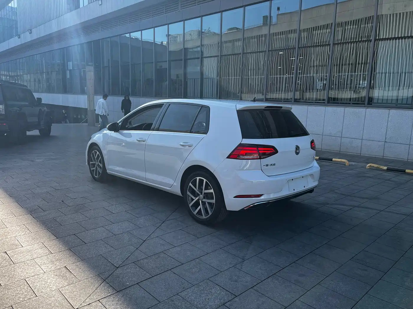 Volkswagen Golf 2020 Beloved Edition 280TSI DSG Comfort фото 4