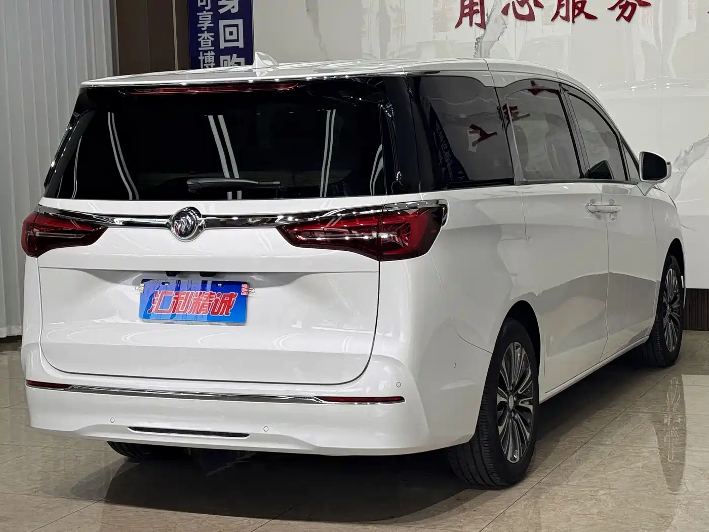 Buick GL8 2022 ES Landmark 653T Luxury фото 4