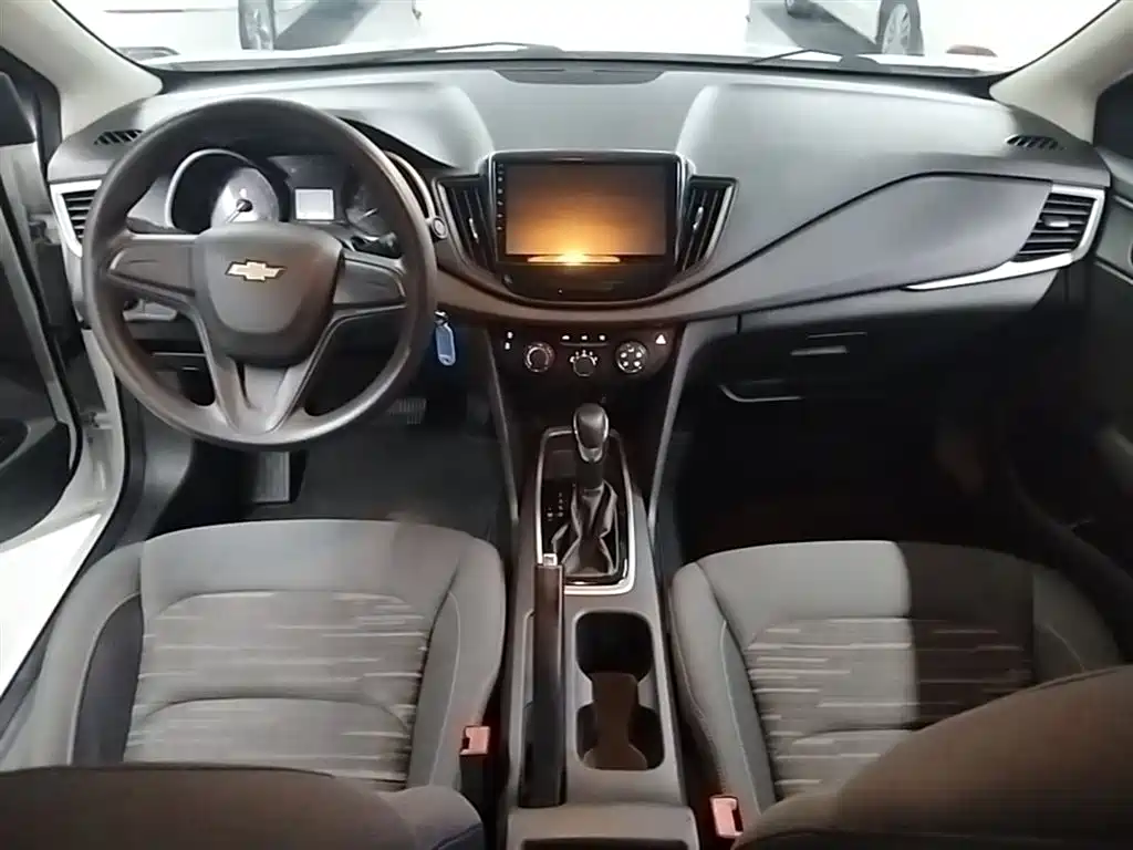 Chevrolet Cavalier 2019 320 Auto Sunroof Enjoyment Edition фото 10