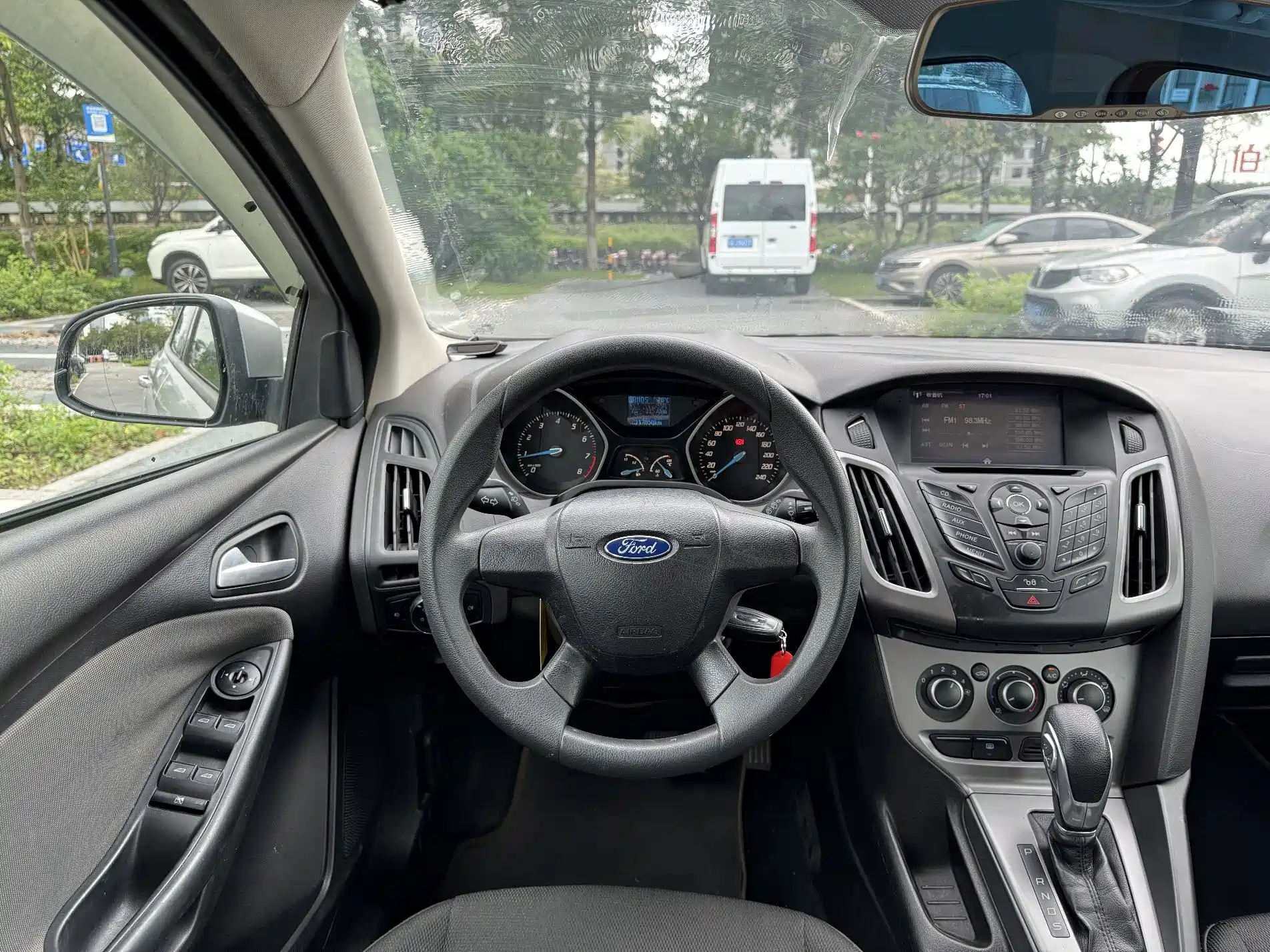 Фото 12 - Ford Focus
