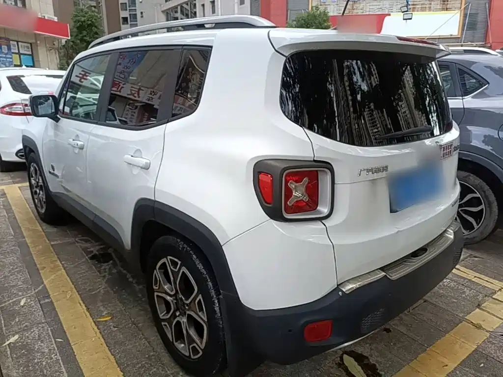 صورة 5 - Jeep Renegade