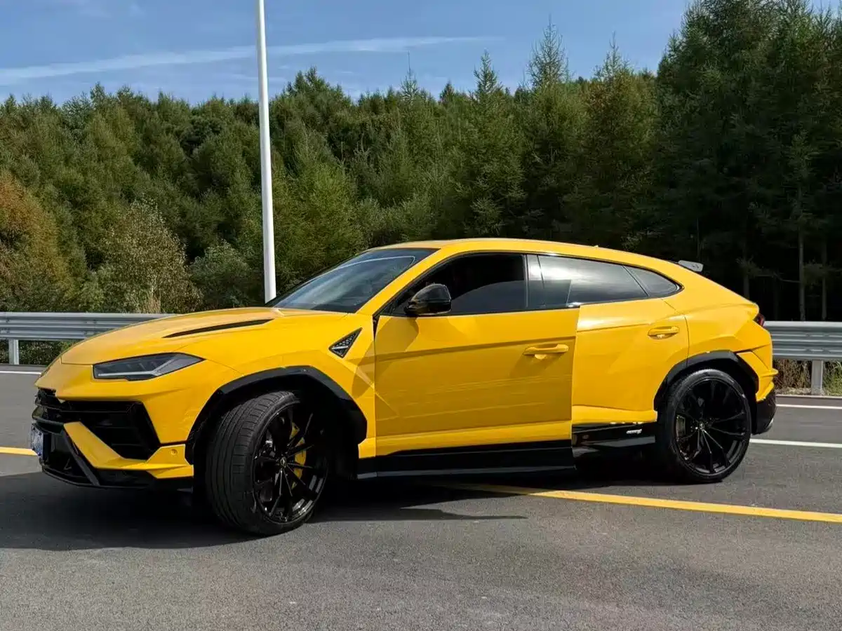 Lamborghini Urus 2024 2023 4.0T V8 S