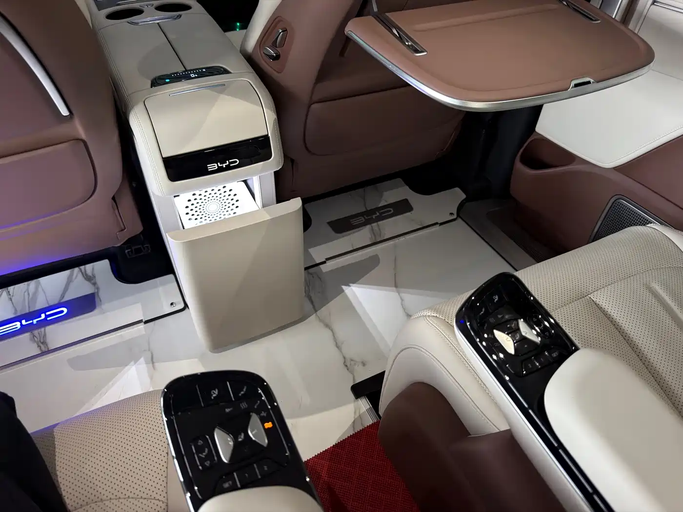BYD Xia 2025 2025 DM-i 1.5T 180km Surpass Edition
