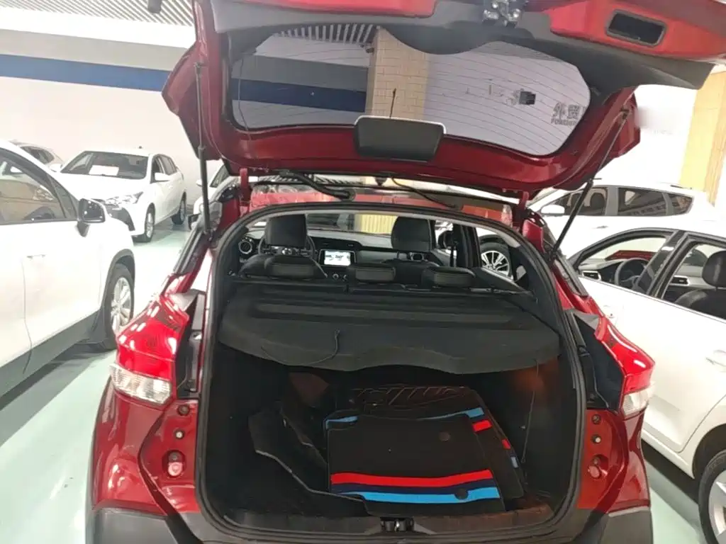Nissan Kicks 2019 2018 1.5L CVT Smart Connect Premium Edition