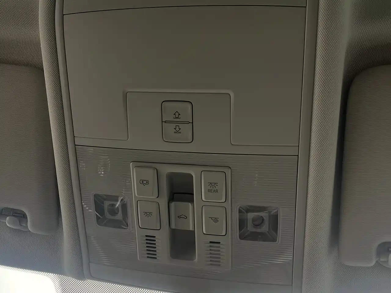 Volkswagen Tayron 2021 280TSI 2WD Luxury Smart Connect фото 12
