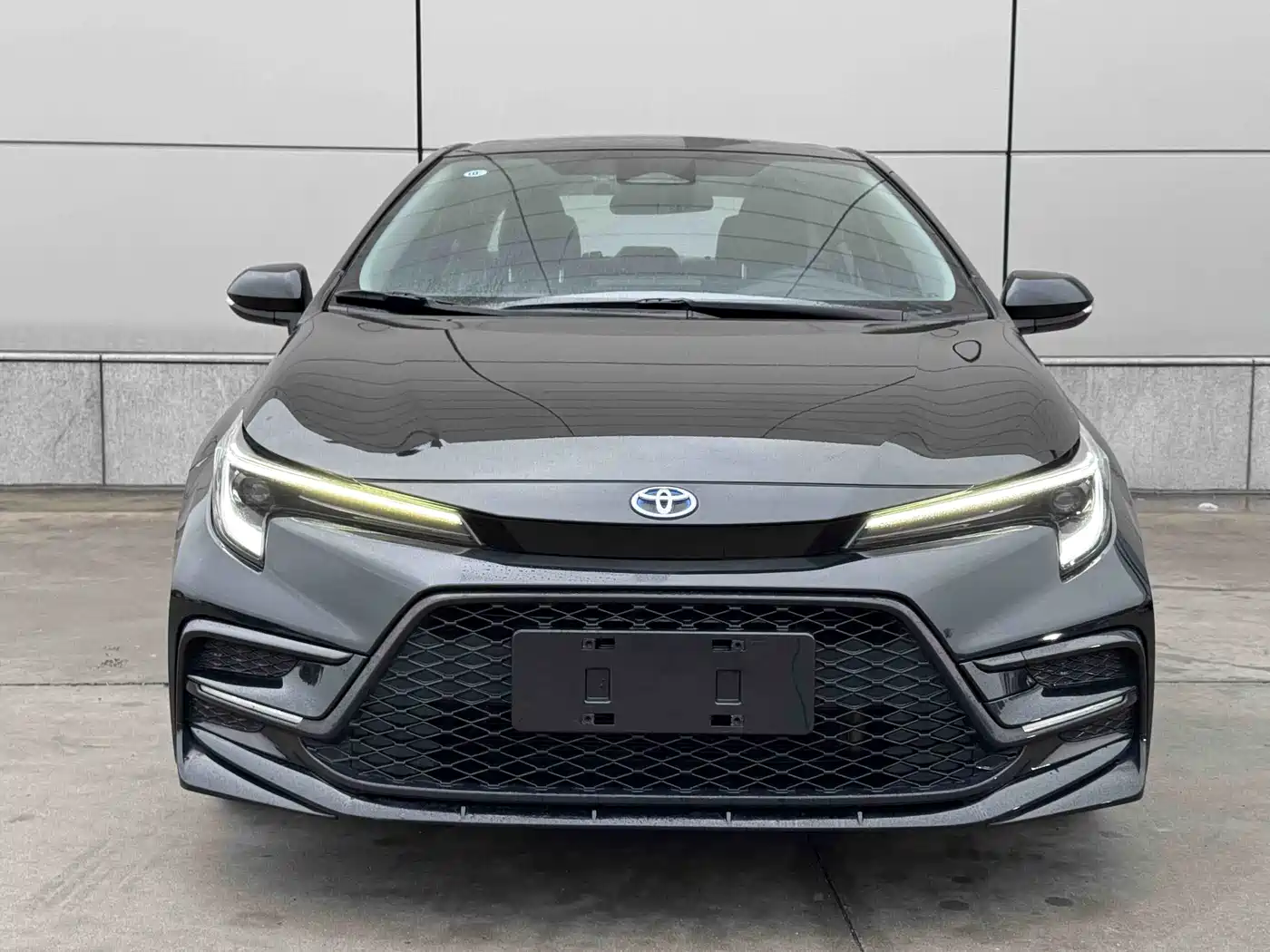 Toyota Levin 2023 Smart Hybrid 1.8L Sport Edition фото 2