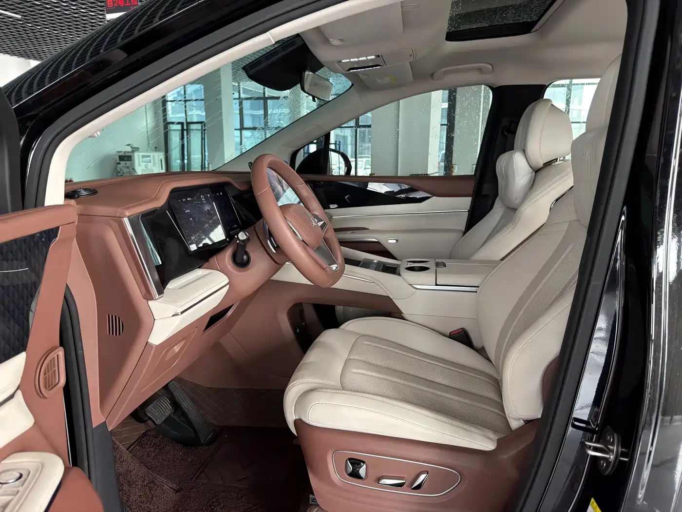 BYD Xia 2025 2025 DM-i 1.5T 180km Surpass Edition