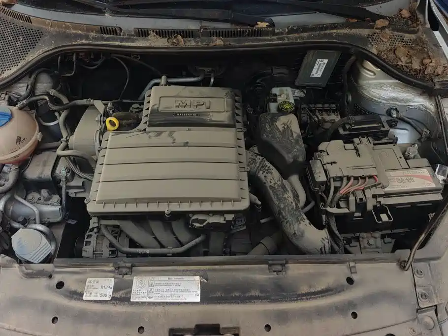 Photo 10 - Volkswagen Jetta