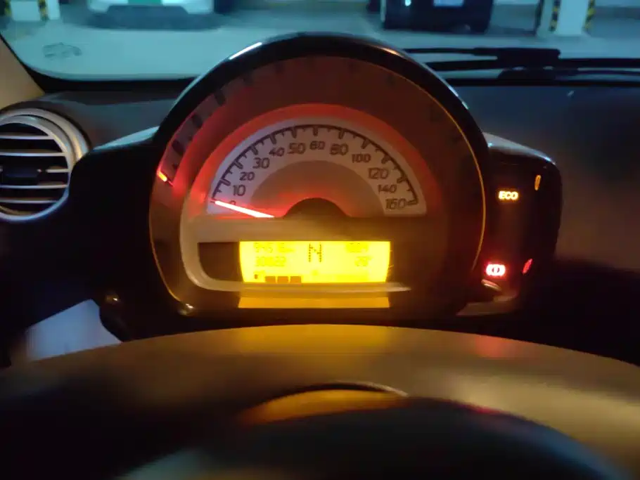 smart fortwo 2013 2012 1.0 MHD Hardtop Standard
