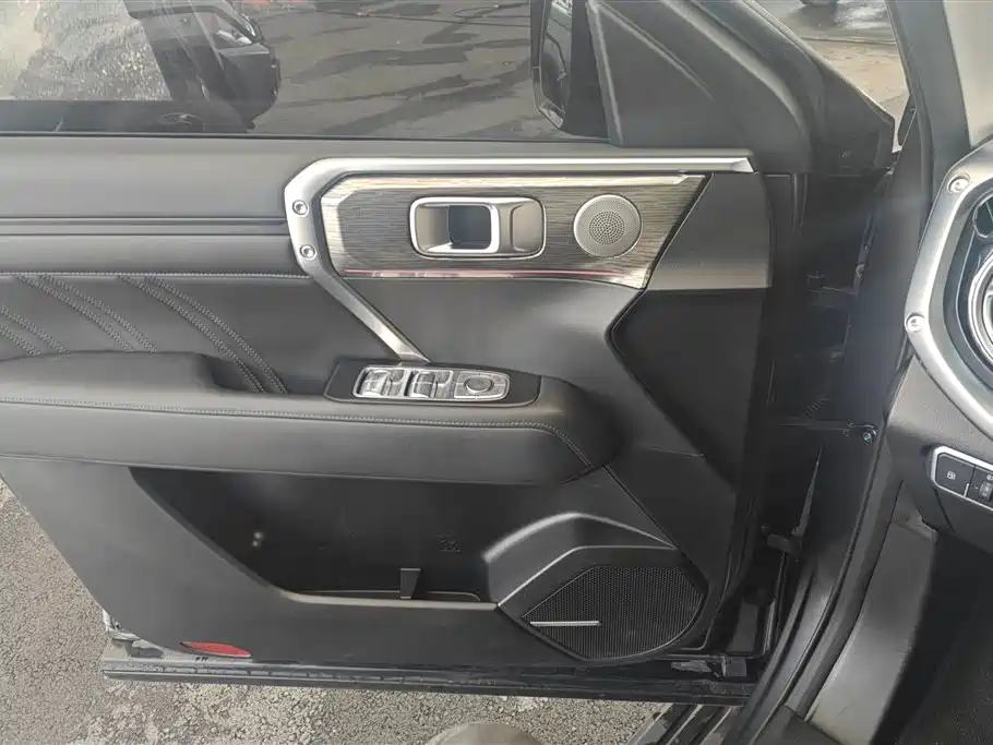Tank 400 New Energy 2024 Hi4-T Off-Road Edition фото 7