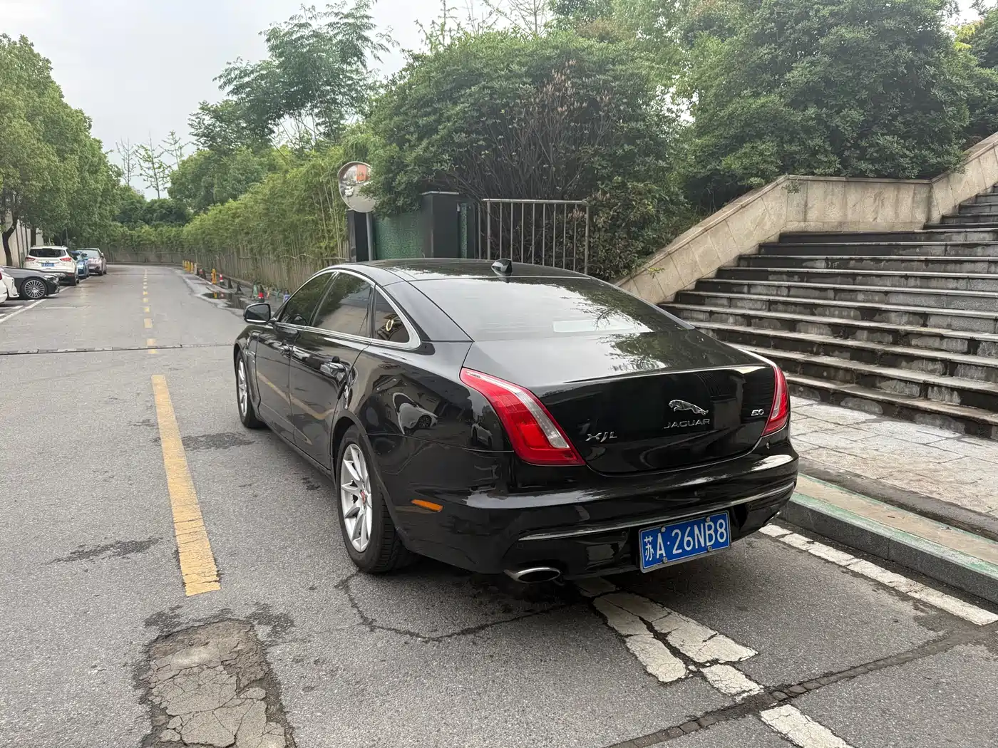 JAGUAR XJ