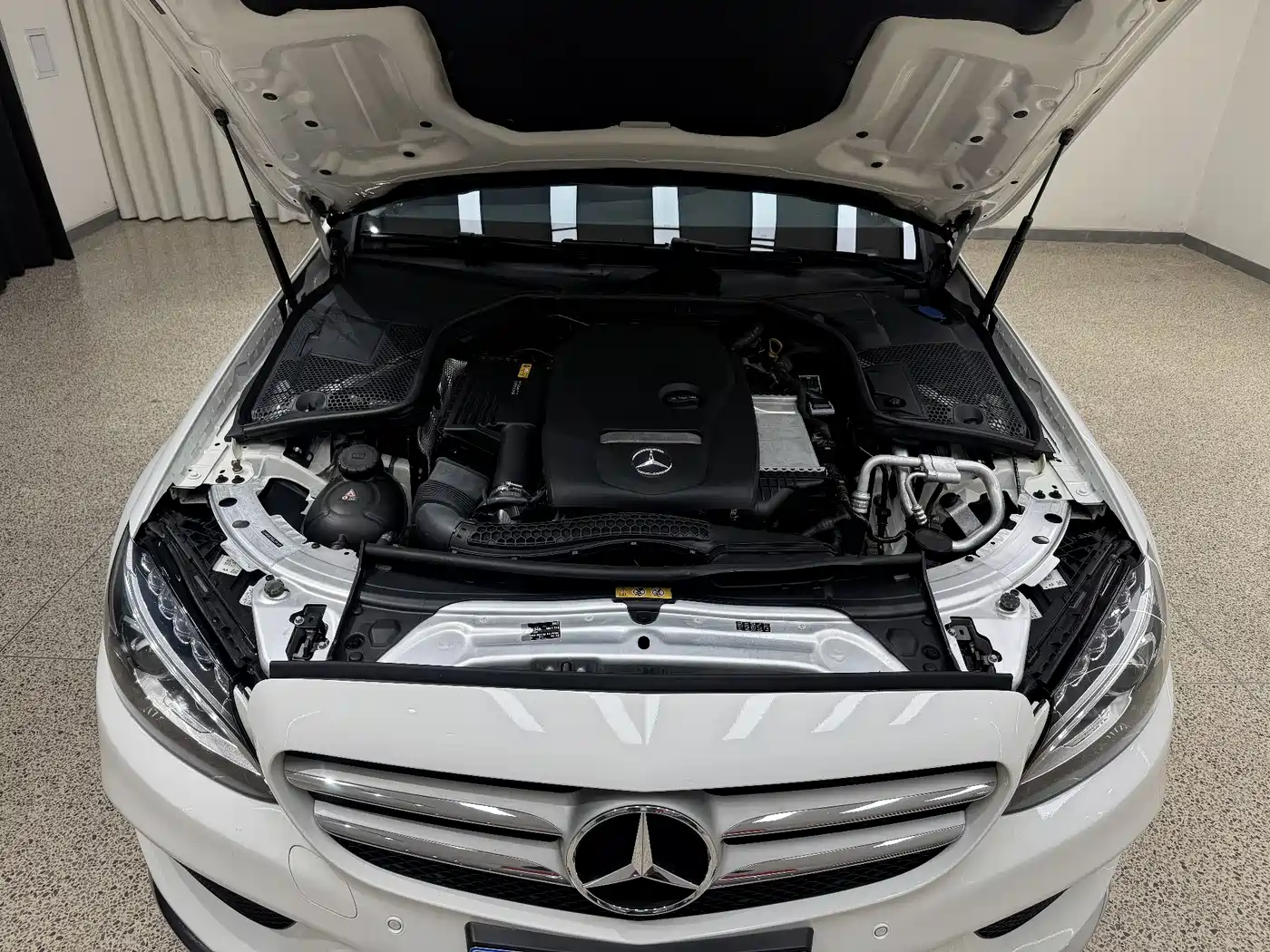 Mercedes-Benz C-Class 2018 C 200 L Sport Edition фото 38