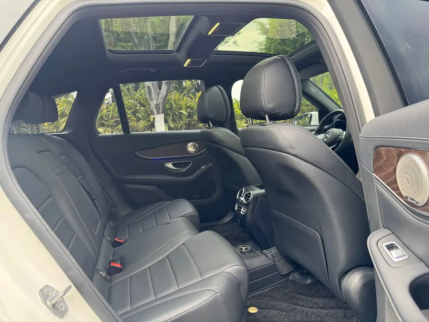 Mercedes-Benz GLC 2020 Facelift GLC 300 L 4MATIC Dynamic фото 9
