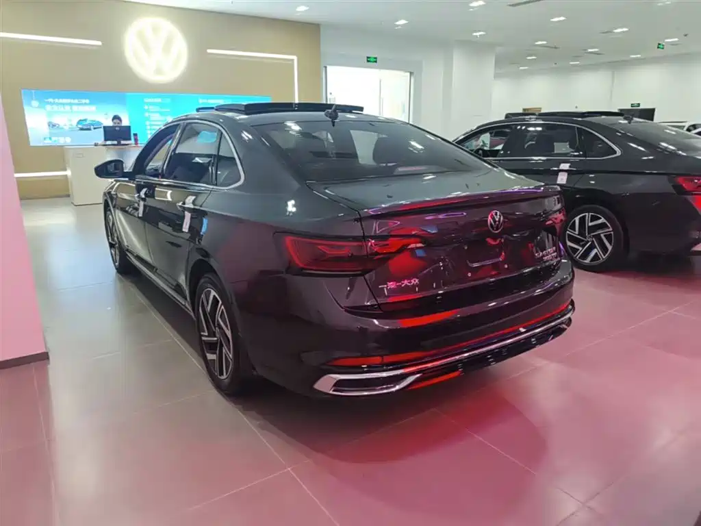 Volkswagen Sagitar 2023 300TSI DSG Surpassing Edition фото 5