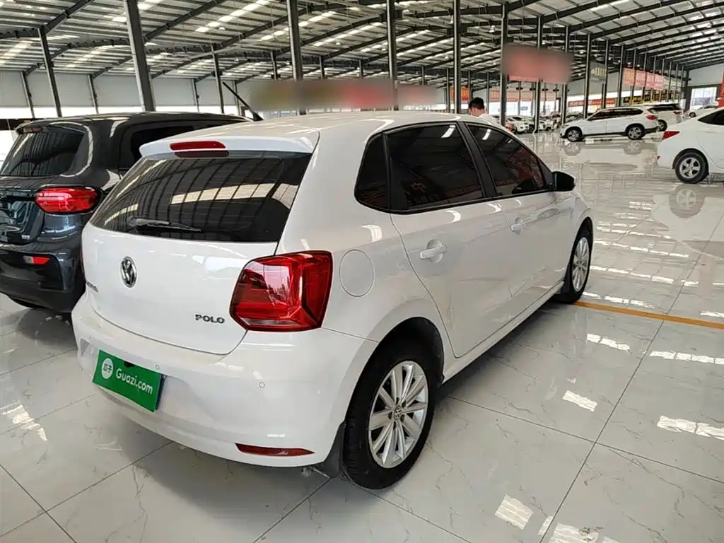 Volkswagen Polo 2014 1.4L Automatic Comfort Edition фото 7