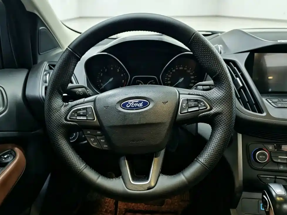 Photo 9 - Ford Kuga
