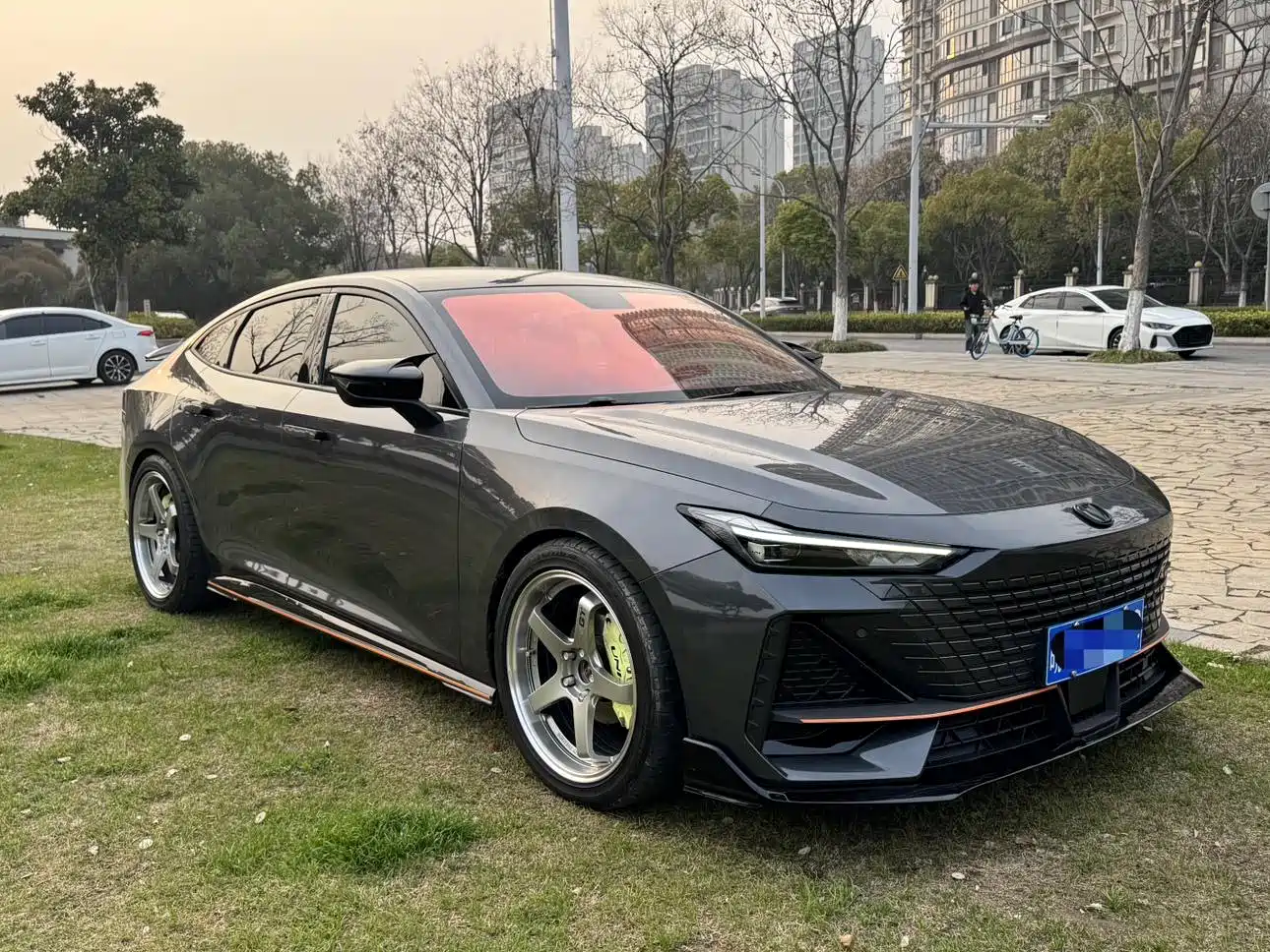 CHANGAN UNI-V