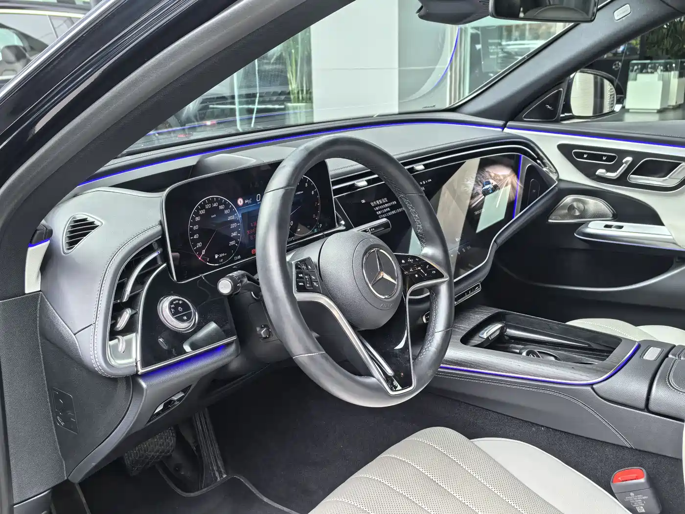 Mercedes-Benz E-Class 2024 Model E 300 L Luxury фото 9