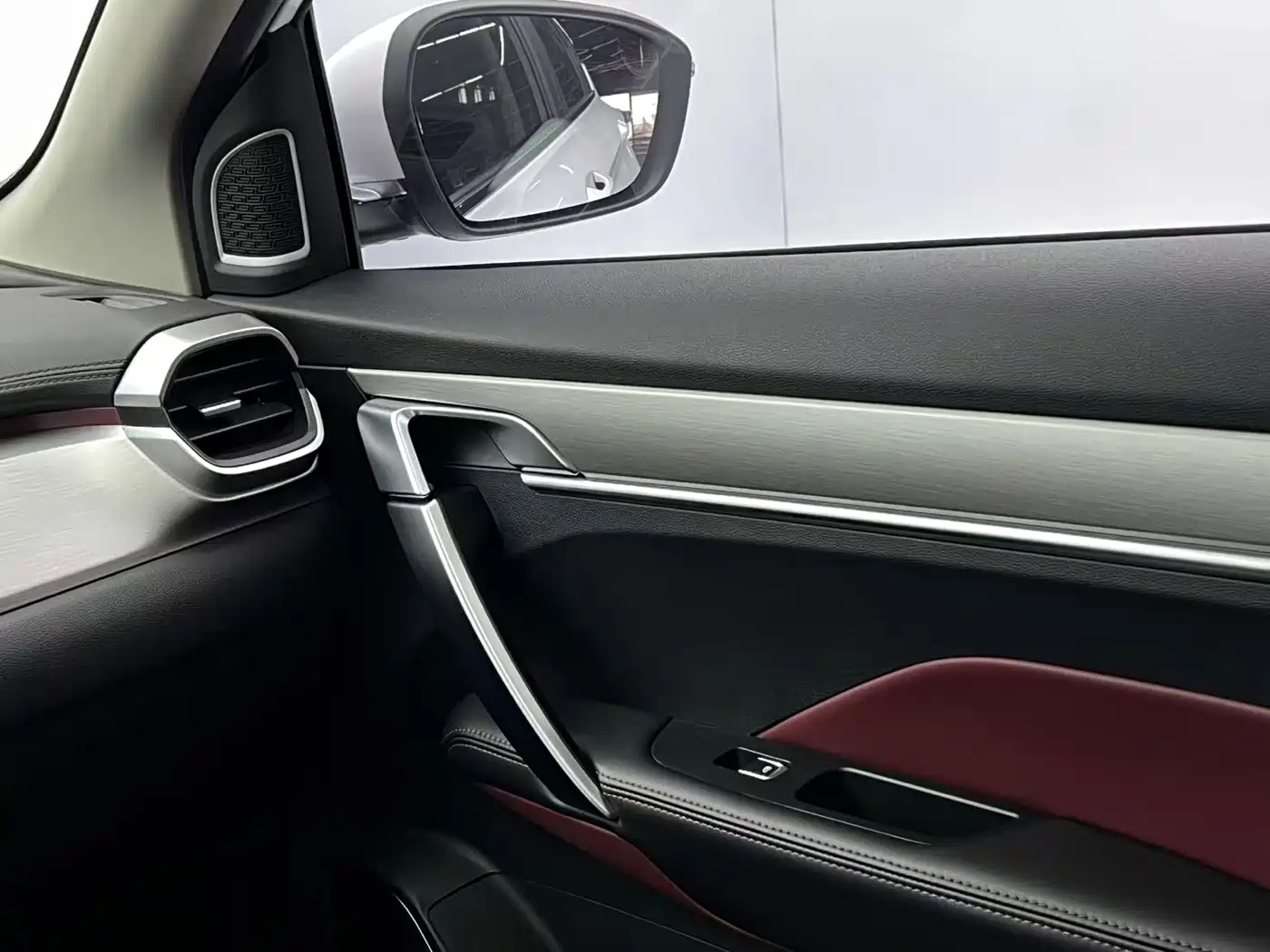 GEELY AUTOMOBILE BINYUE