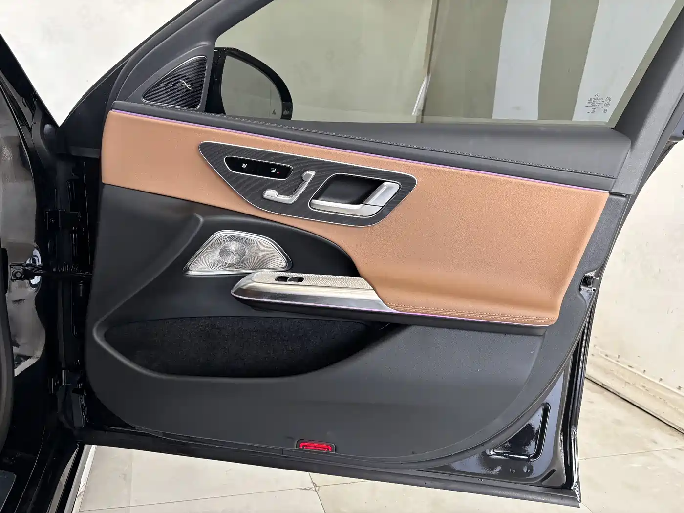 Mercedes-Benz E-Class 2025 E 300 L Luxury Sport фото 25