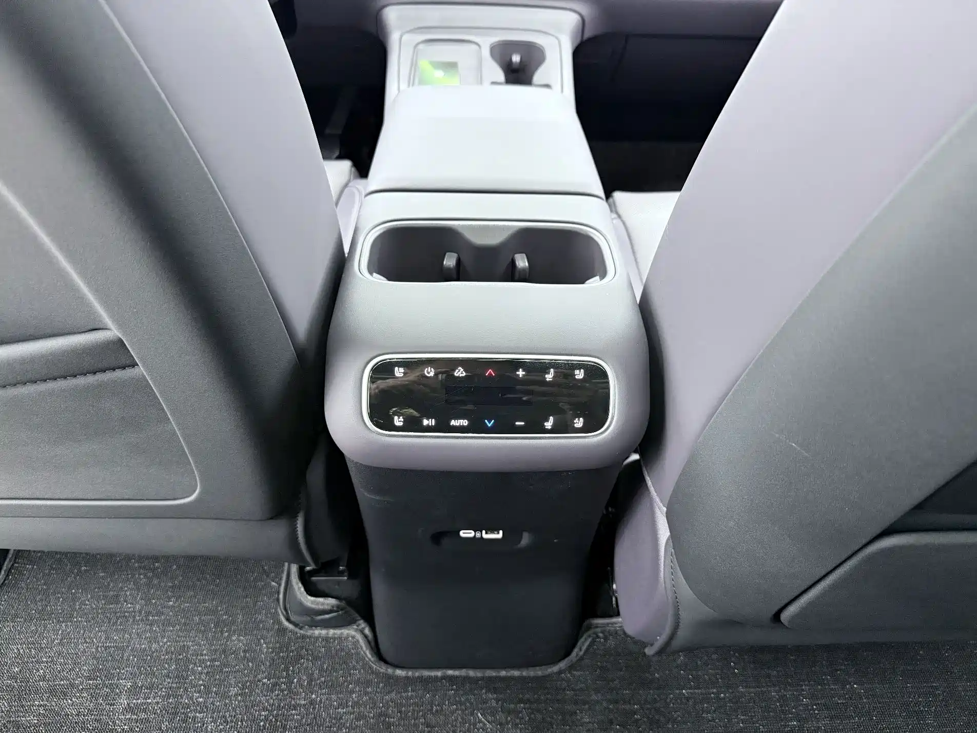 Photo 12 - Leapmotor C16