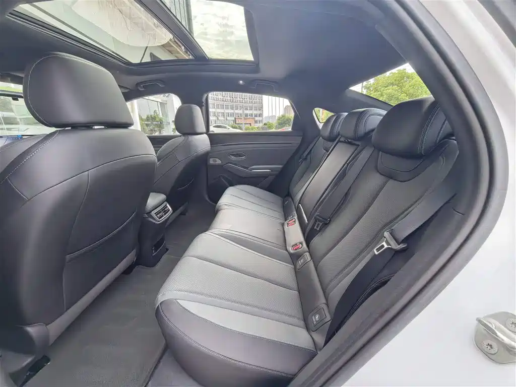 BYD Qin L 2025 DM-i Smart Drive Edition 120KM Surpassing фото 6