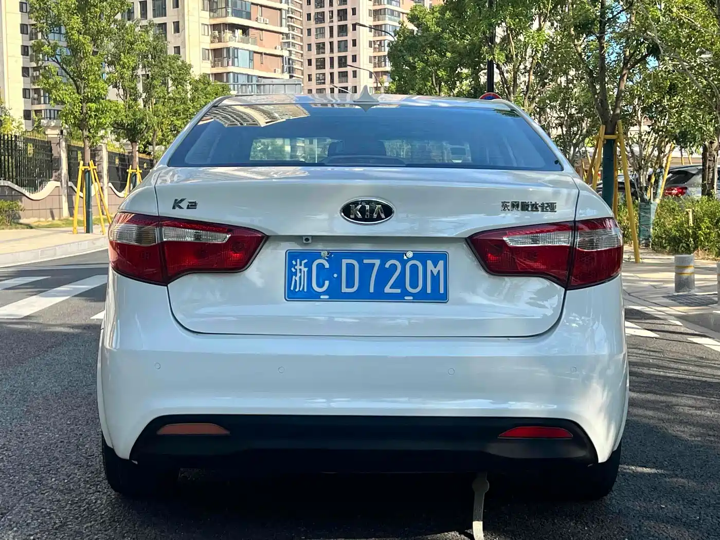 Kia K2 2012 Sedan 1.4L AT Premium ECO Commemorative Edition фото 6