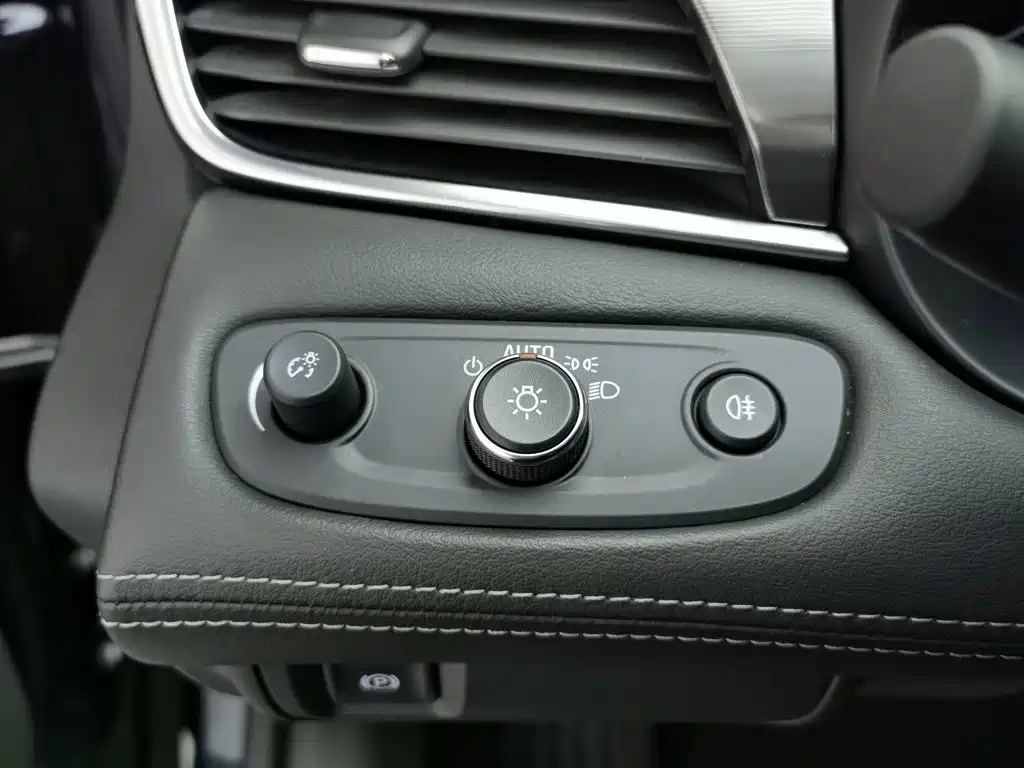 Buick Lacrosse, миниатюра 21