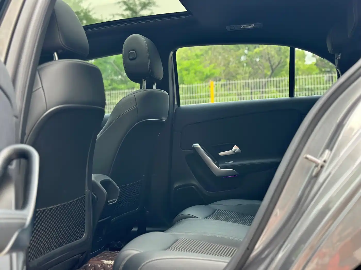 Mercedes-Benz A-Class (Import) 2022 Facelift A 200 Sporty фото 8
