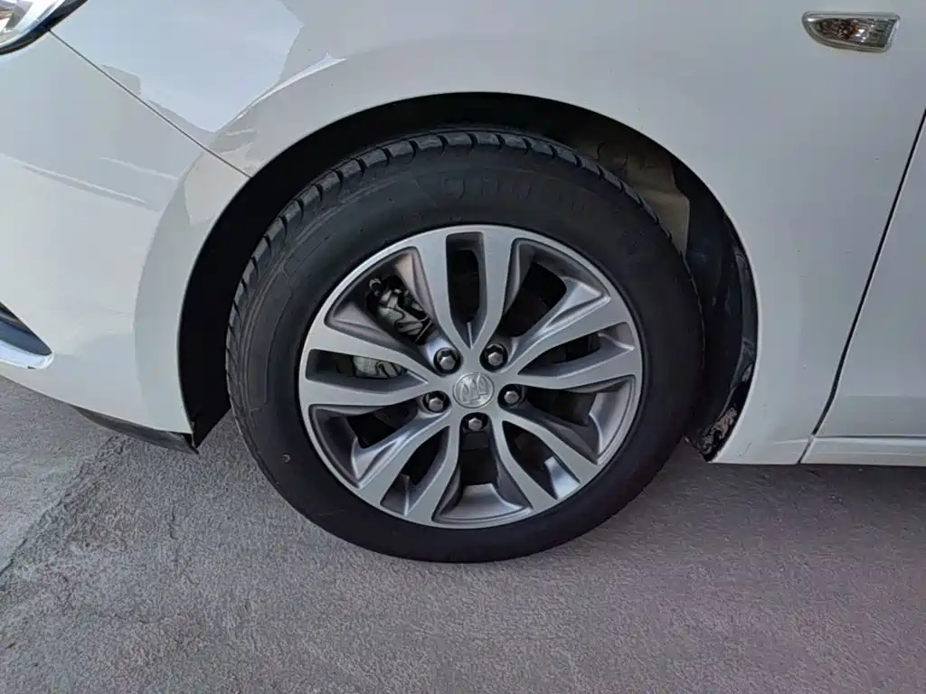 Photo 23 - Buick Excelle